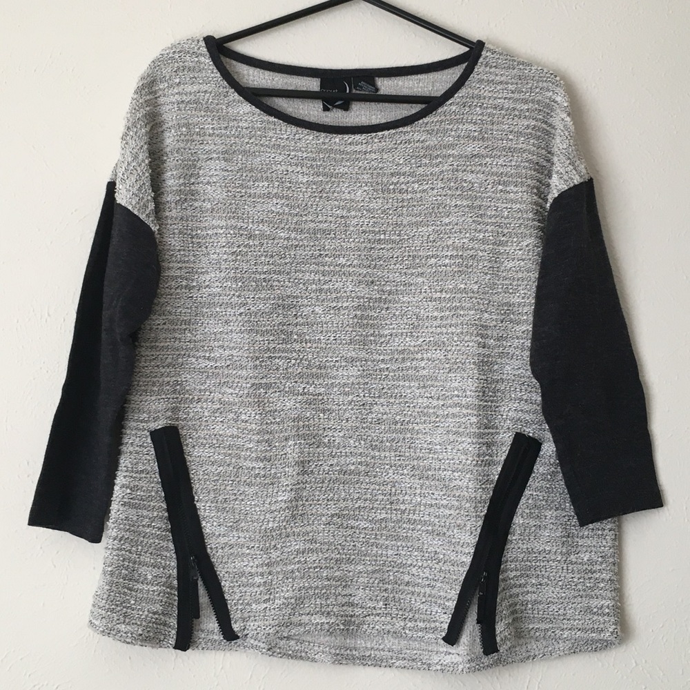 August Moon Zip-Side Loose Sweater